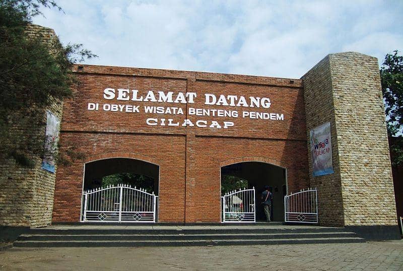 Suara dan Senyum di Setiap Lagu di Executive Karaoke Cilacap